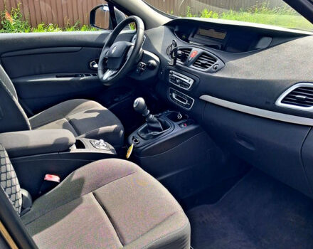 Сірий Рено Гранд Сценік, об'ємом двигуна 1.4 л та пробігом 215 тис. км за 6700 $, фото 8 на Automoto.ua