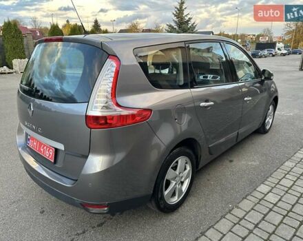 Сірий Рено Гранд Сценік, об'ємом двигуна 2.02 л та пробігом 232 тис. км за 7850 $, фото 4 на Automoto.ua