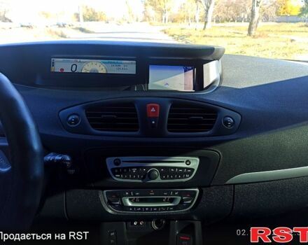 Серый Рено Гранд Сценик, объемом двигателя 1.4 л и пробегом 247 тыс. км за 6700 $, фото 10 на Automoto.ua