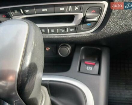 Серый Рено Гранд Сценик, объемом двигателя 1.5 л и пробегом 188 тыс. км за 8300 $, фото 34 на Automoto.ua