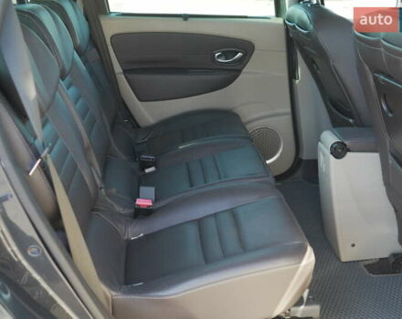 Серый Рено Гранд Сценик, объемом двигателя 1.87 л и пробегом 319 тыс. км за 7900 $, фото 6 на Automoto.ua