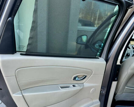 Серый Рено Гранд Сценик, объемом двигателя 2 л и пробегом 244 тыс. км за 7800 $, фото 67 на Automoto.ua