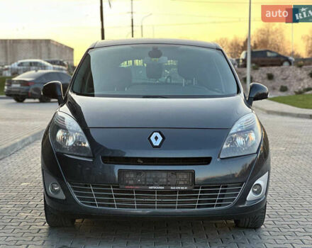Серый Рено Гранд Сценик, объемом двигателя 1.4 л и пробегом 180 тыс. км за 5999 $, фото 2 на Automoto.ua