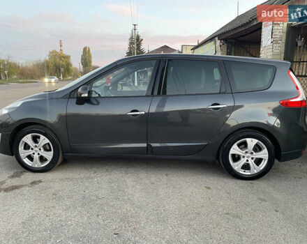 Серый Рено Гранд Сценик, объемом двигателя 1.46 л и пробегом 261 тыс. км за 6550 $, фото 15 на Automoto.ua