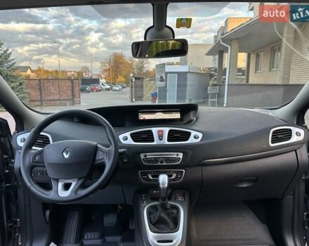 Рено Гранд Сценик 2010 в Луцке на Automoto.ua Серый Рено Гранд Сценик, объемом двигателя 2.02 л и пробегом 232 тыс. км за 7950 $, фото 15 на Automoto.ua