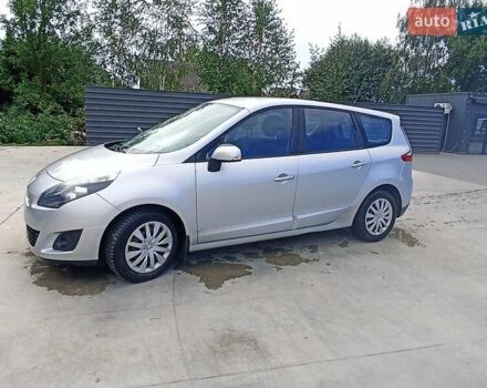 Серый Рено Гранд Сценик, объемом двигателя 1.5 л и пробегом 280 тыс. км за 6666 $, фото 7 на Automoto.ua