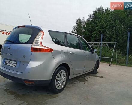 Серый Рено Гранд Сценик, объемом двигателя 1.5 л и пробегом 280 тыс. км за 6999 $, фото 3 на Automoto.ua