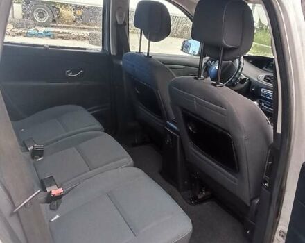 Серый Рено Гранд Сценик, объемом двигателя 1.5 л и пробегом 280 тыс. км за 6666 $, фото 2 на Automoto.ua