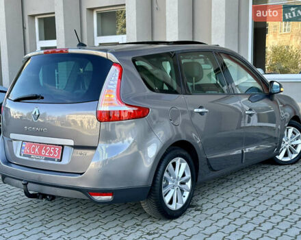 Серый Рено Гранд Сценик, объемом двигателя 2 л и пробегом 244 тыс. км за 7800 $, фото 12 на Automoto.ua