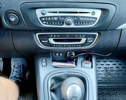 Серый Рено Гранд Сценик, объемом двигателя 1.4 л и пробегом 247 тыс. км за 7200 $, фото 9 на Automoto.ua