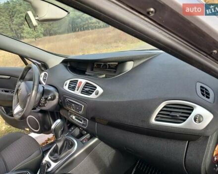 Серый Рено Гранд Сценик, объемом двигателя 1.5 л и пробегом 188 тыс. км за 8300 $, фото 33 на Automoto.ua