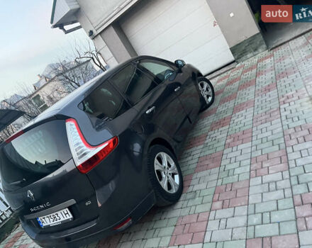 Сірий Рено Гранд Сценік, об'ємом двигуна 1.5 л та пробігом 265 тис. км за 7900 $, фото 1 на Automoto.ua
