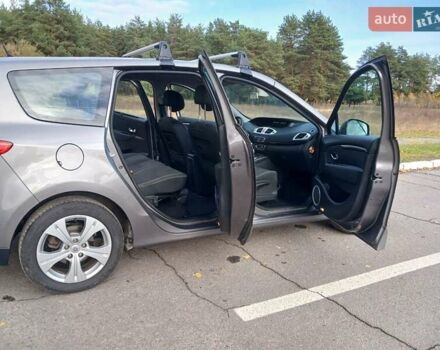 Серый Рено Гранд Сценик, объемом двигателя 1.5 л и пробегом 188 тыс. км за 8300 $, фото 52 на Automoto.ua