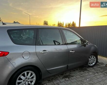 Сірий Рено Гранд Сценік, об'ємом двигуна 1.46 л та пробігом 254 тис. км за 7300 $, фото 6 на Automoto.ua