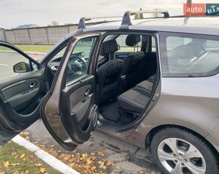 Серый Рено Гранд Сценик, объемом двигателя 1.5 л и пробегом 188 тыс. км за 8300 $, фото 54 на Automoto.ua