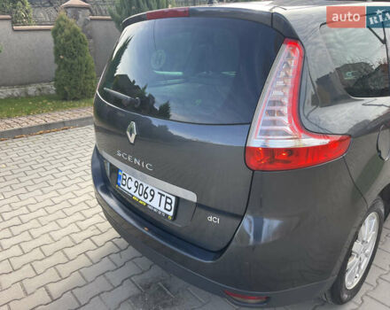 Серый Рено Гранд Сценик, объемом двигателя 1.5 л и пробегом 300 тыс. км за 5999 $, фото 38 на Automoto.ua