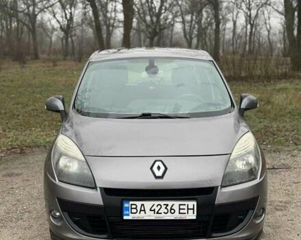 Сірий Рено Гранд Сценік, об'ємом двигуна 1.5 л та пробігом 255 тис. км за 7500 $, фото 1 на Automoto.ua