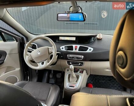 Сірий Рено Гранд Сценік, об'ємом двигуна 1.46 л та пробігом 254 тис. км за 7300 $, фото 11 на Automoto.ua