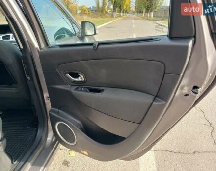 Серый Рено Гранд Сценик, объемом двигателя 1.5 л и пробегом 188 тыс. км за 8300 $, фото 27 на Automoto.ua