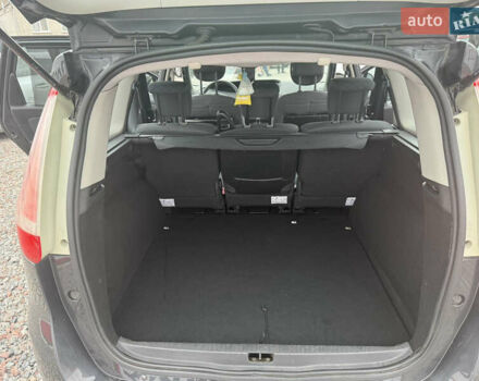 Серый Рено Гранд Сценик, объемом двигателя 1.46 л и пробегом 228 тыс. км за 6500 $, фото 22 на Automoto.ua