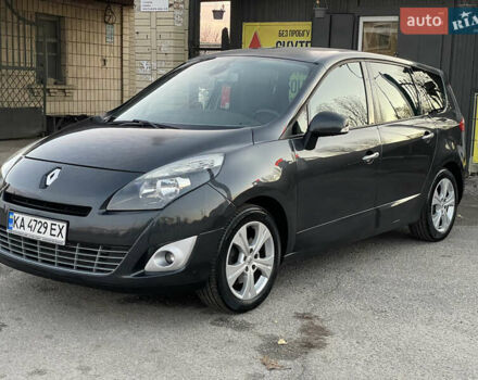 Серый Рено Гранд Сценик, объемом двигателя 1.46 л и пробегом 261 тыс. км за 6550 $, фото 11 на Automoto.ua