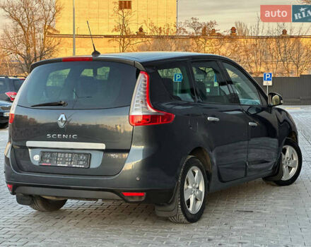 Серый Рено Гранд Сценик, объемом двигателя 1.4 л и пробегом 180 тыс. км за 5999 $, фото 9 на Automoto.ua