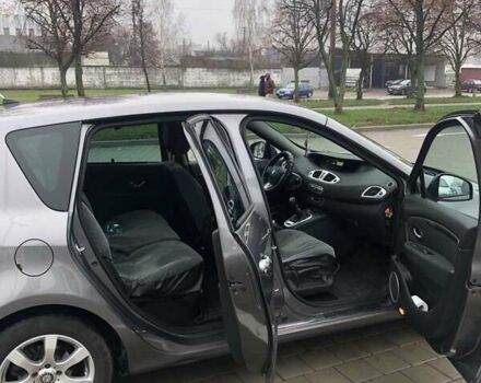 Сірий Рено Гранд Сценік, об'ємом двигуна 1.5 л та пробігом 162 тис. км за 7700 $, фото 4 на Automoto.ua