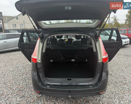 Серый Рено Гранд Сценик, объемом двигателя 1.46 л и пробегом 228 тыс. км за 6500 $, фото 21 на Automoto.ua