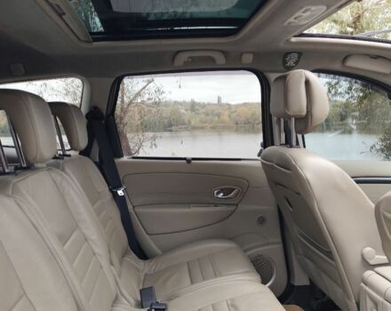 Сірий Рено Гранд Сценік, об'ємом двигуна 1.5 л та пробігом 348 тис. км за 7800 $, фото 3 на Automoto.ua