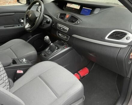 Серый Рено Гранд Сценик, объемом двигателя 1.5 л и пробегом 260 тыс. км за 7500 $, фото 14 на Automoto.ua