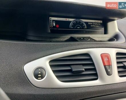 Серый Рено Гранд Сценик, объемом двигателя 1.5 л и пробегом 188 тыс. км за 8300 $, фото 21 на Automoto.ua