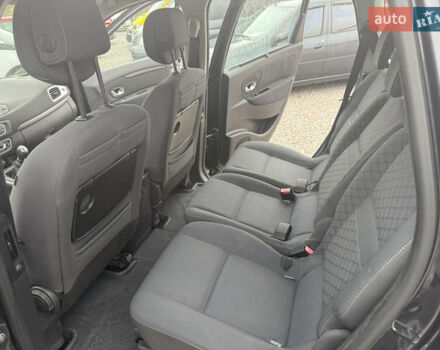 Серый Рено Гранд Сценик, объемом двигателя 1.46 л и пробегом 228 тыс. км за 6500 $, фото 10 на Automoto.ua