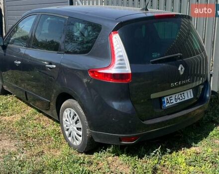 Сірий Рено Гранд Сценік, об'ємом двигуна 1.5 л та пробігом 300 тис. км за 7200 $, фото 1 на Automoto.ua