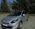 Серый Рено Гранд Сценик, объемом двигателя 1.5 л и пробегом 261 тыс. км за 6800 $, фото 1 на Automoto.ua
