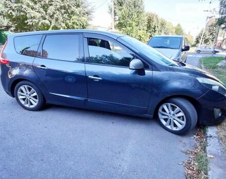 Серый Рено Гранд Сценик, объемом двигателя 1.4 л и пробегом 247 тыс. км за 7200 $, фото 1 на Automoto.ua