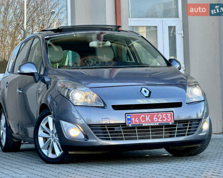 Серый Рено Гранд Сценик, объемом двигателя 2 л и пробегом 244 тыс. км за 7800 $, фото 8 на Automoto.ua