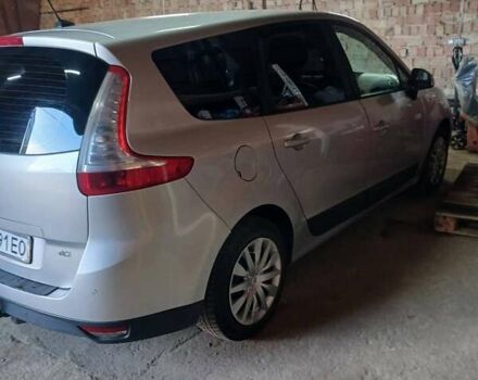 Рено Гранд Сценик 2010 в Черновцах на Automoto.ua Серый Рено Гранд Сценик, объемом двигателя 1.5 л и пробегом 436 тыс. км за 6500 $, фото 5 на Automoto.ua