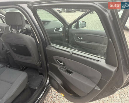 Серый Рено Гранд Сценик, объемом двигателя 1.46 л и пробегом 228 тыс. км за 6500 $, фото 13 на Automoto.ua