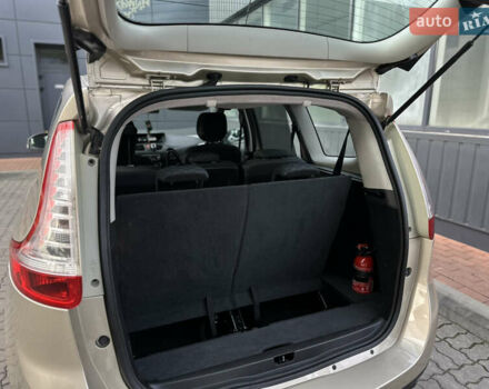 Серый Рено Гранд Сценик, объемом двигателя 1.5 л и пробегом 197 тыс. км за 6950 $, фото 57 на Automoto.ua