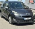 Серый Рено Гранд Сценик, объемом двигателя 1.5 л и пробегом 300 тыс. км за 7300 $, фото 6 на Automoto.ua