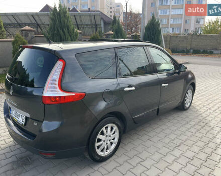 Серый Рено Гранд Сценик, объемом двигателя 1.5 л и пробегом 300 тыс. км за 5999 $, фото 34 на Automoto.ua