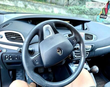 Серый Рено Гранд Сценик, объемом двигателя 1.4 л и пробегом 247 тыс. км за 7200 $, фото 7 на Automoto.ua