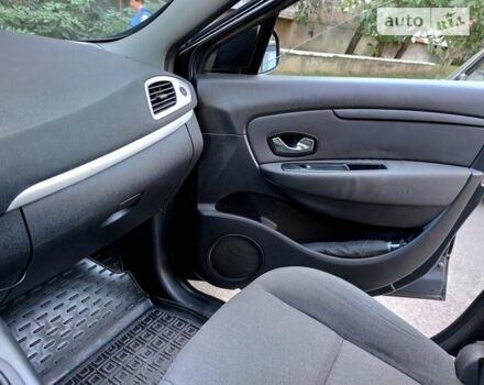 Серый Рено Гранд Сценик, объемом двигателя 1.4 л и пробегом 247 тыс. км за 7200 $, фото 10 на Automoto.ua