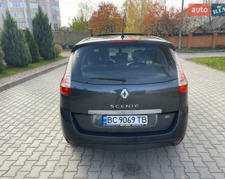 Серый Рено Гранд Сценик, объемом двигателя 1.5 л и пробегом 300 тыс. км за 5999 $, фото 43 на Automoto.ua