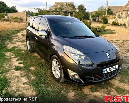 Серый Рено Гранд Сценик, объемом двигателя 1.4 л и пробегом 245 тыс. км за 7200 $, фото 1 на Automoto.ua