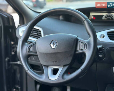 Серый Рено Гранд Сценик, объемом двигателя 1.4 л и пробегом 180 тыс. км за 5999 $, фото 32 на Automoto.ua