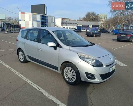 Сірий Рено Гранд Сценік, об'ємом двигуна 1.4 л та пробігом 180 тис. км за 7300 $, фото 6 на Automoto.ua