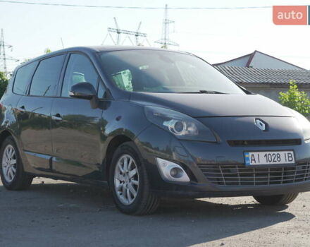 Серый Рено Гранд Сценик, объемом двигателя 1.87 л и пробегом 319 тыс. км за 7900 $, фото 31 на Automoto.ua