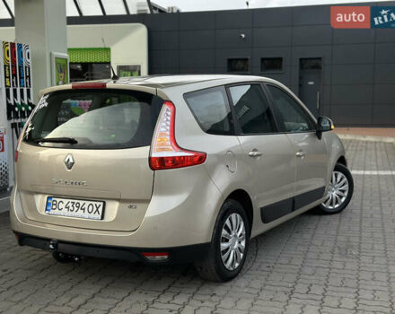 Серый Рено Гранд Сценик, объемом двигателя 1.5 л и пробегом 197 тыс. км за 6950 $, фото 63 на Automoto.ua