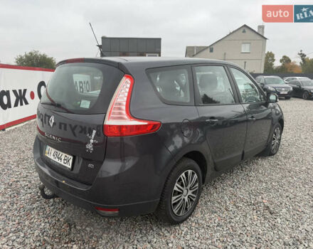 Серый Рено Гранд Сценик, объемом двигателя 1.46 л и пробегом 228 тыс. км за 6500 $, фото 9 на Automoto.ua